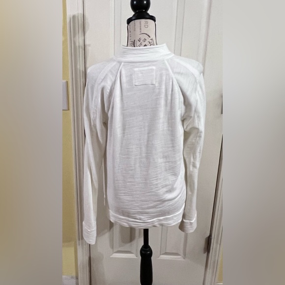 Lilly Pulitzer Resort White Ashlee Pullover- NWOT. - Picture 8 of 10